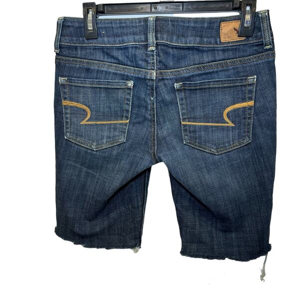 American Eagle Artist Crop Stretch Denim Cut Offs Womens Size 4 Distressed - Picture 2 of 5